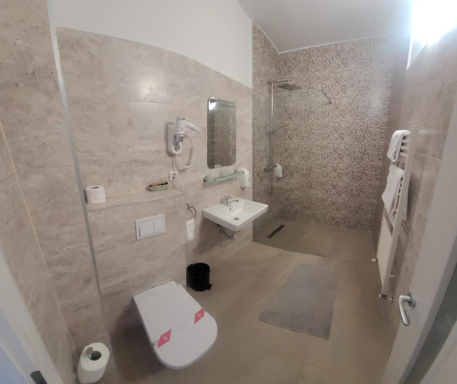 Hotel Delaf Kolozsvár Kültér fotó